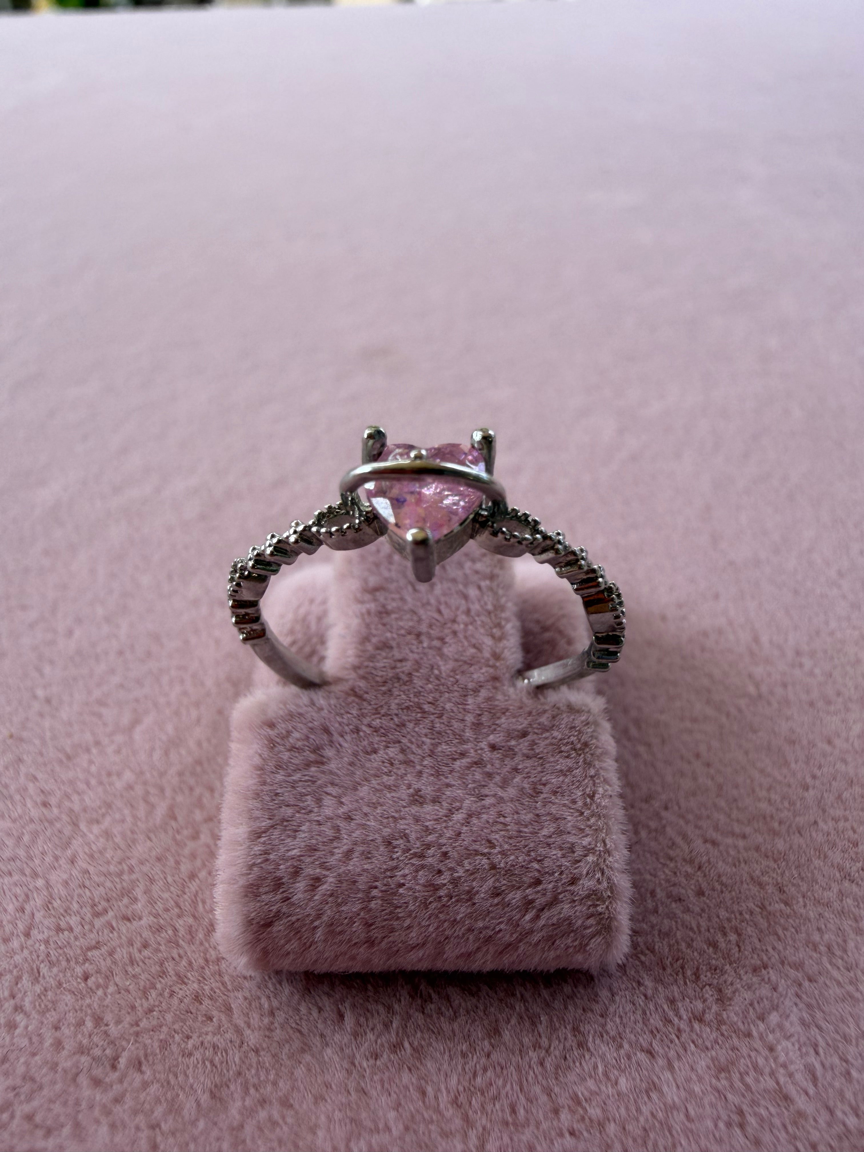 Adjustable Pink Heart Zircon Ring
