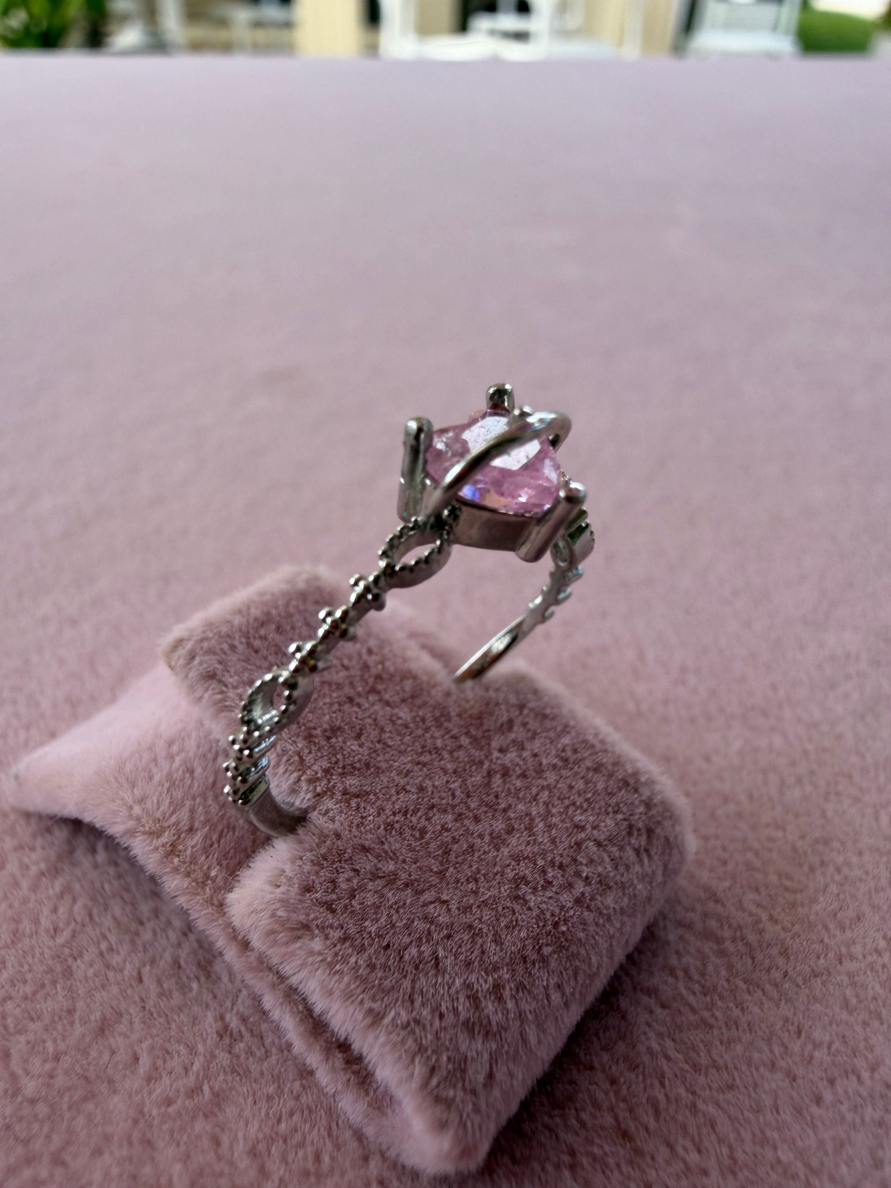Adjustable Pink Heart Zircon Ring