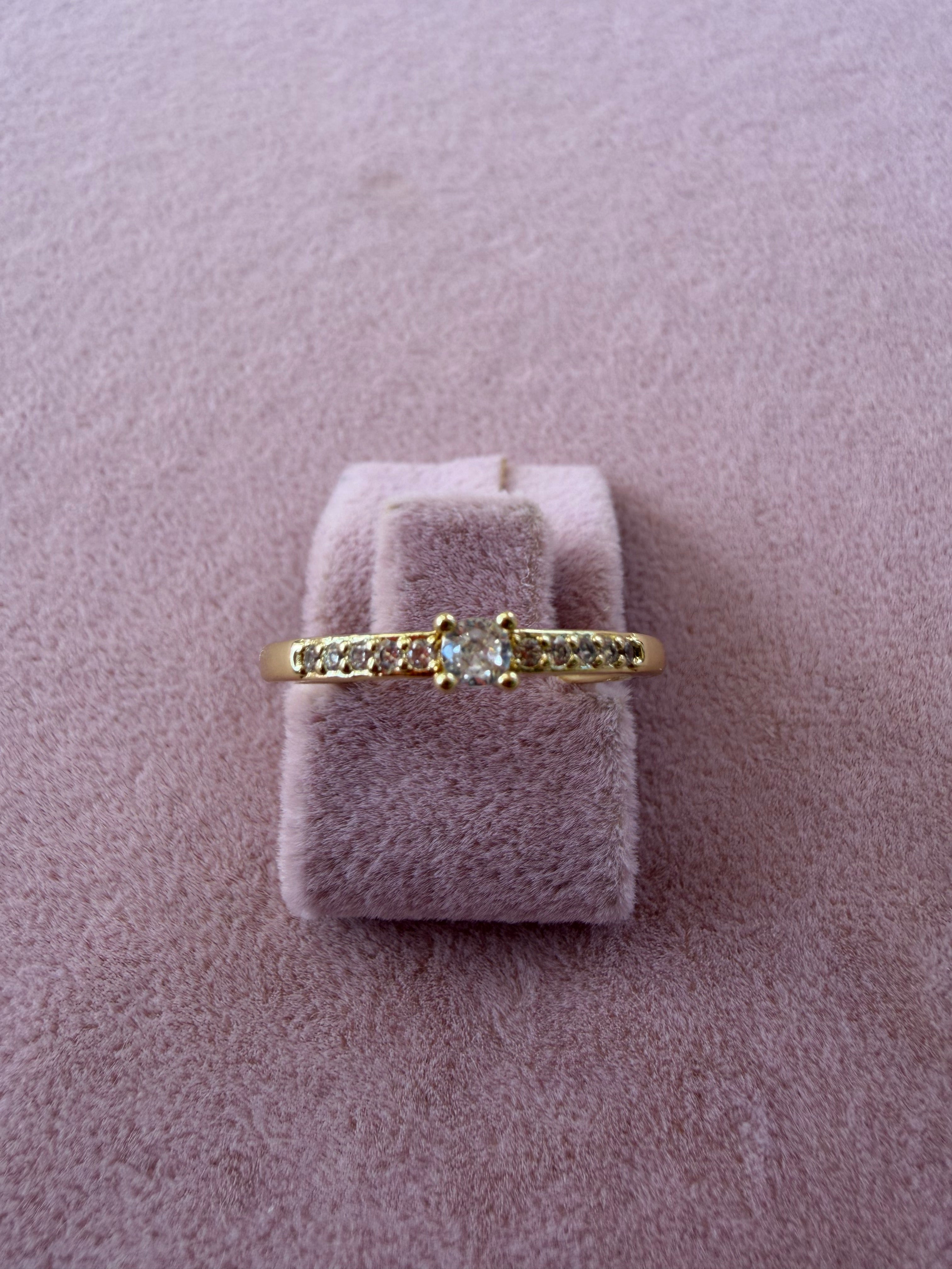Adjustable Solitaire Zircon Gold Tone Ring