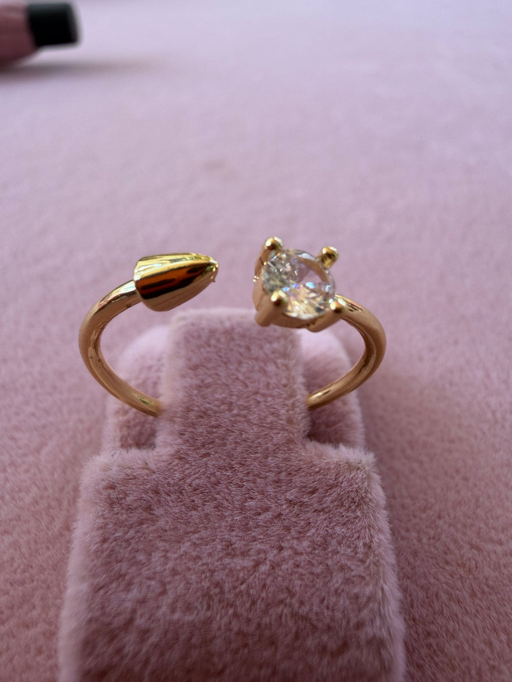 Golden Arrow Solitaire Ring