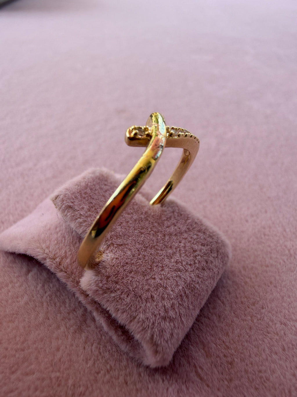 Golden Crossline Zircon Ring