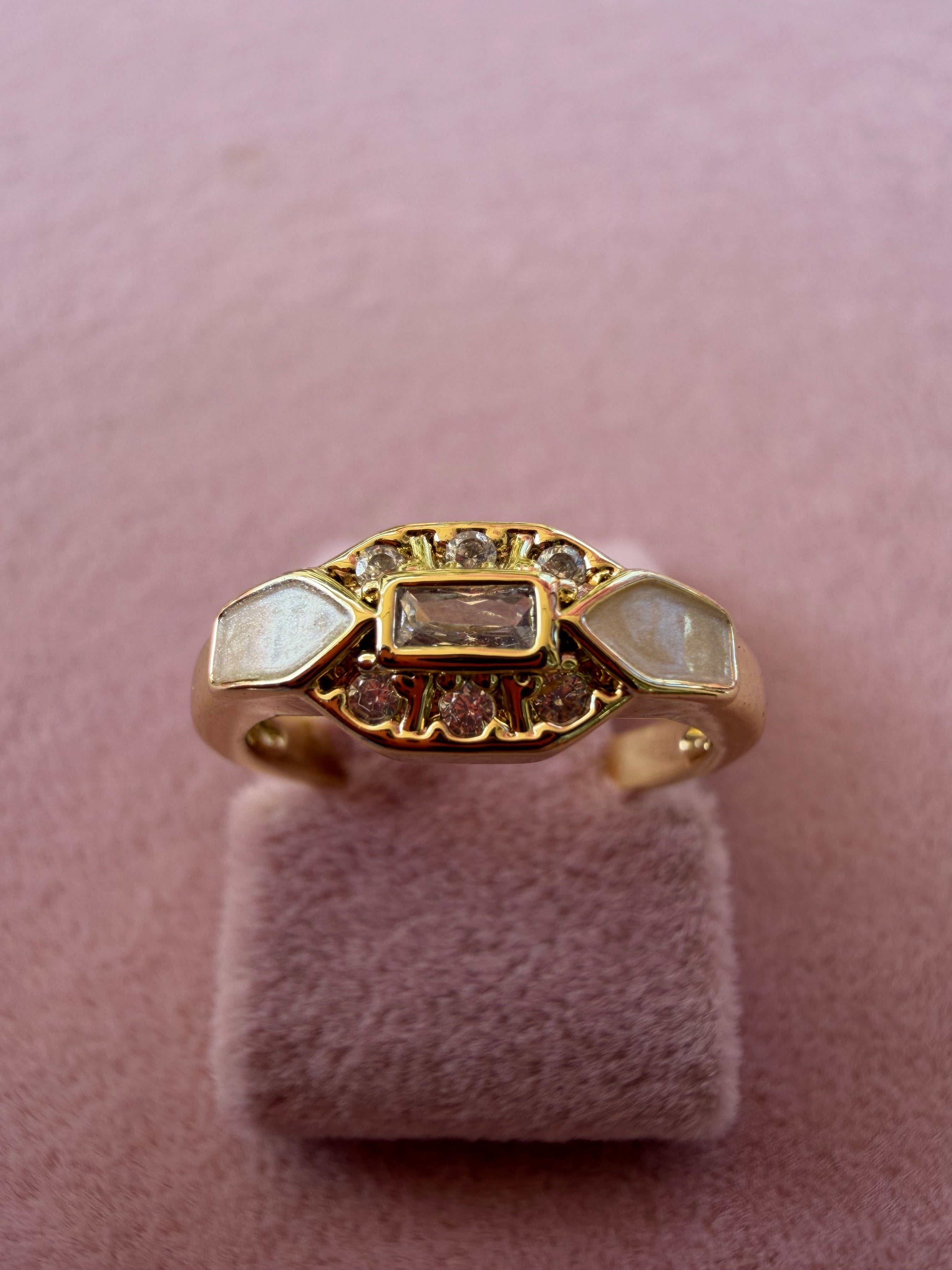 Pearlescent Art Deco Zircon Adjustable Ring