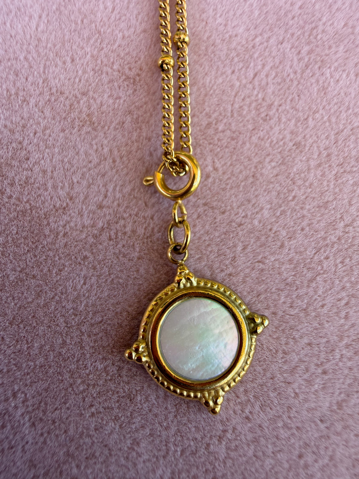 Gold Beaded Frame Round Mother of Pearl Pendant Necklace