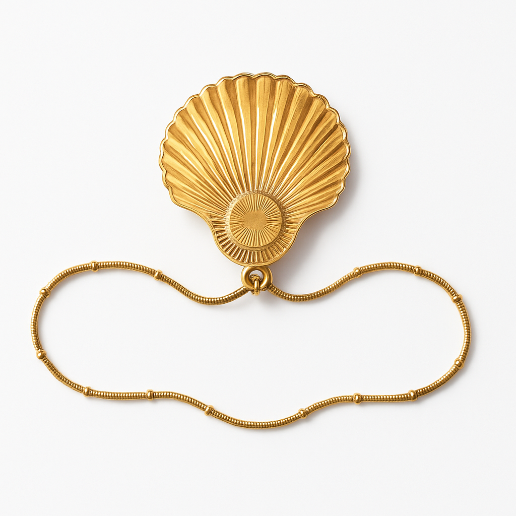 Gold Shell Fan Pendant Necklace with Malachite Stone Center