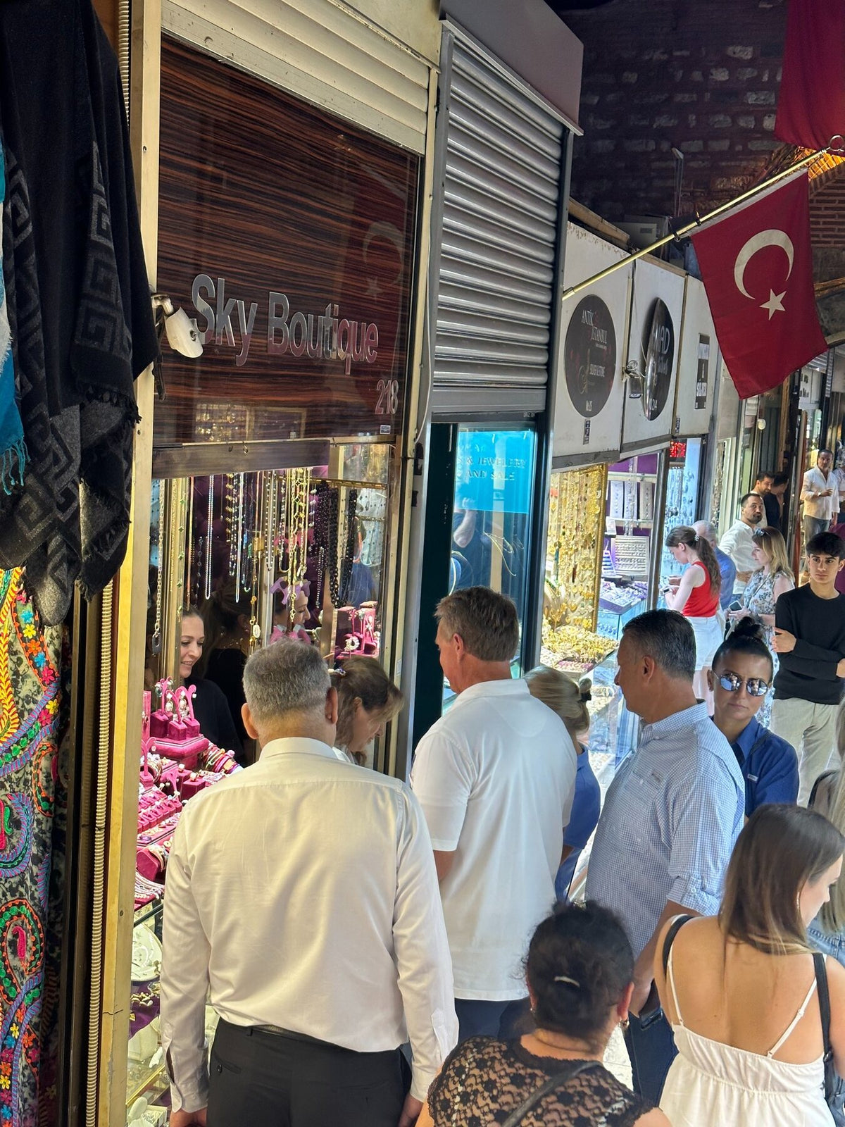 Sky Boutique No. 218 in Istanbul Grand Bazaar